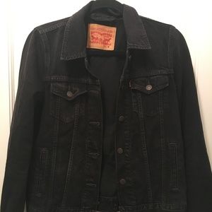 Levi's denim jacket in black